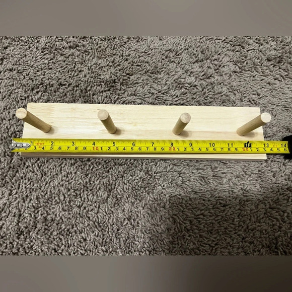 Wooden Hanger with 4 Pegs - Picture 3 of 7